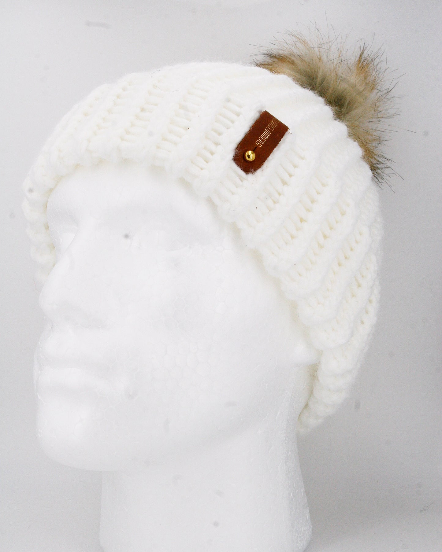 WHITE HAT, TAN POMPOM WITH ANXIOUSLOOMERS TAG